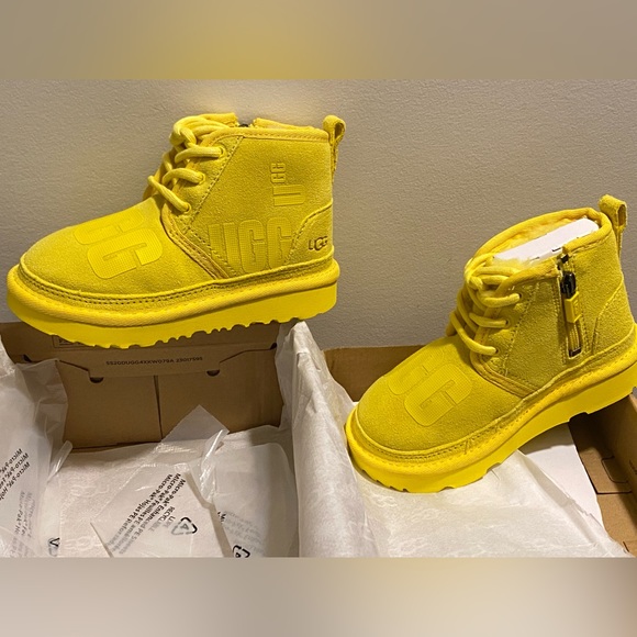 Toddler UGG Boots 10c Yellow - Picture 4 of 5